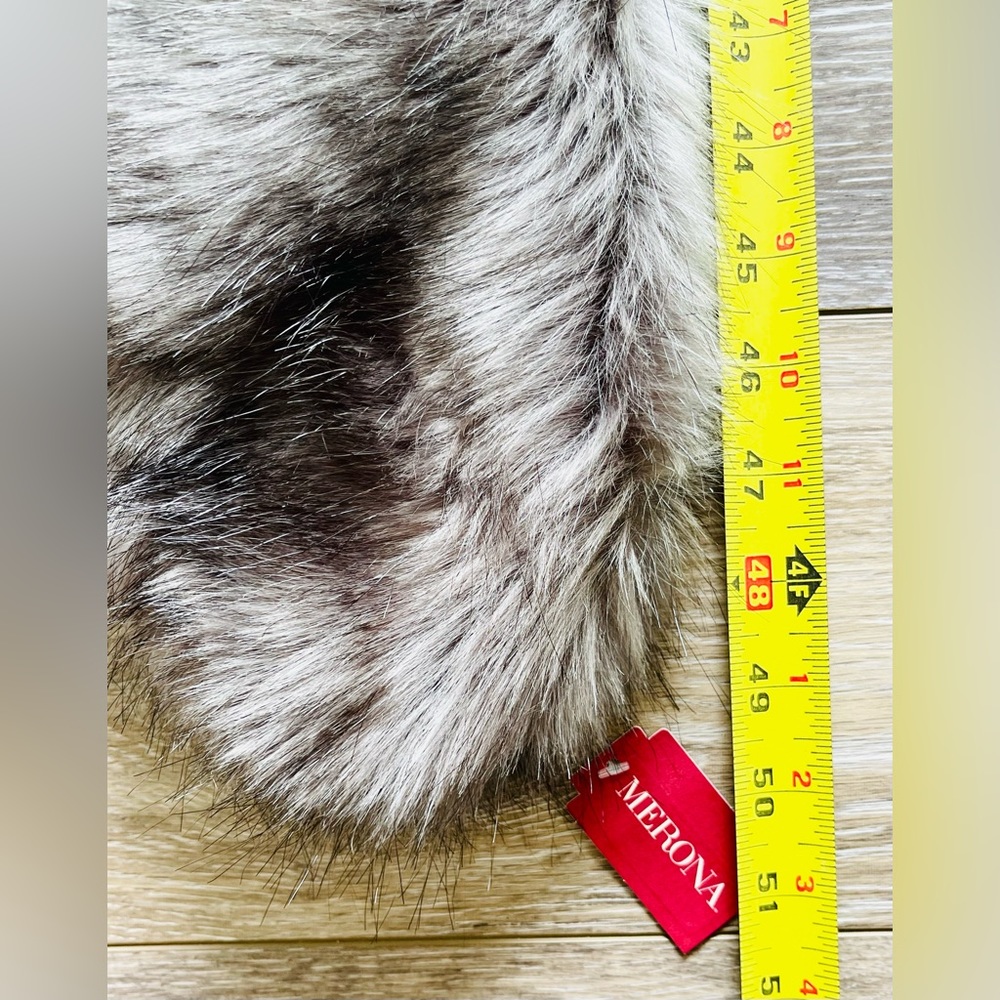 Merona Faux Fur Collar, Gray, NWT - Picture 4 of 5